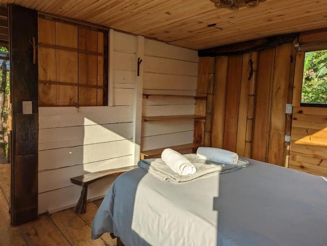 Habitacion Colibri, Pijao, Finca Flora Del Rio ภายนอก รูปภาพ